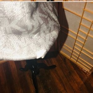 MK BLACK AND GRAY ZIPPER TOTE